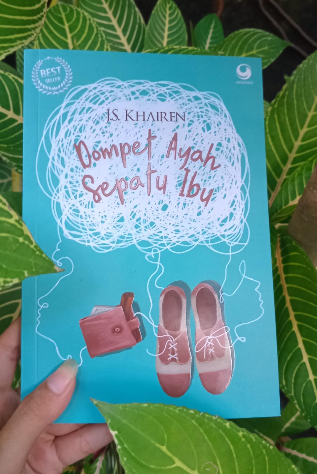 Dompet Ayah Sepatu Ibu